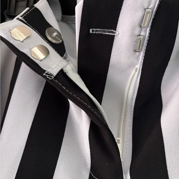 NWOT NY&Co Black & White Striped Palazzo Pants (Size 0) - Picture 6 of 8